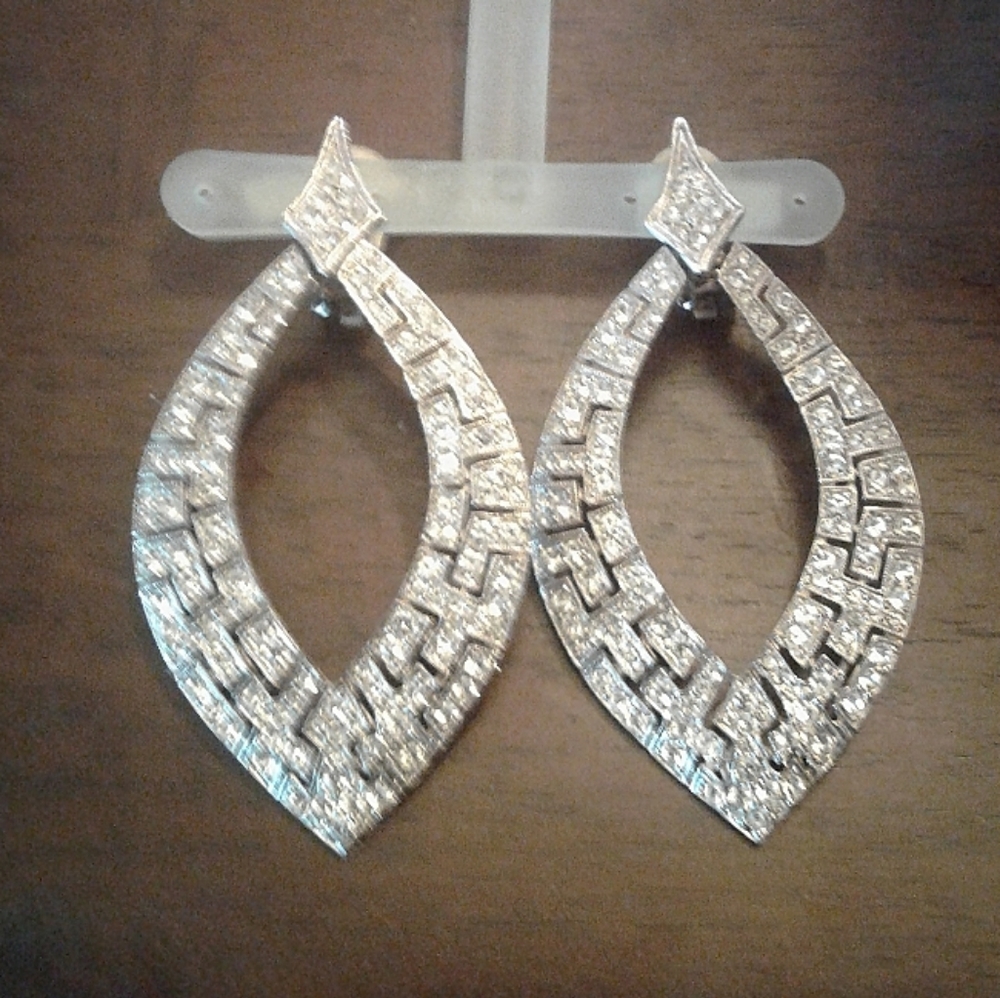 Stunning 1980s Rhinestone Clip Earrings